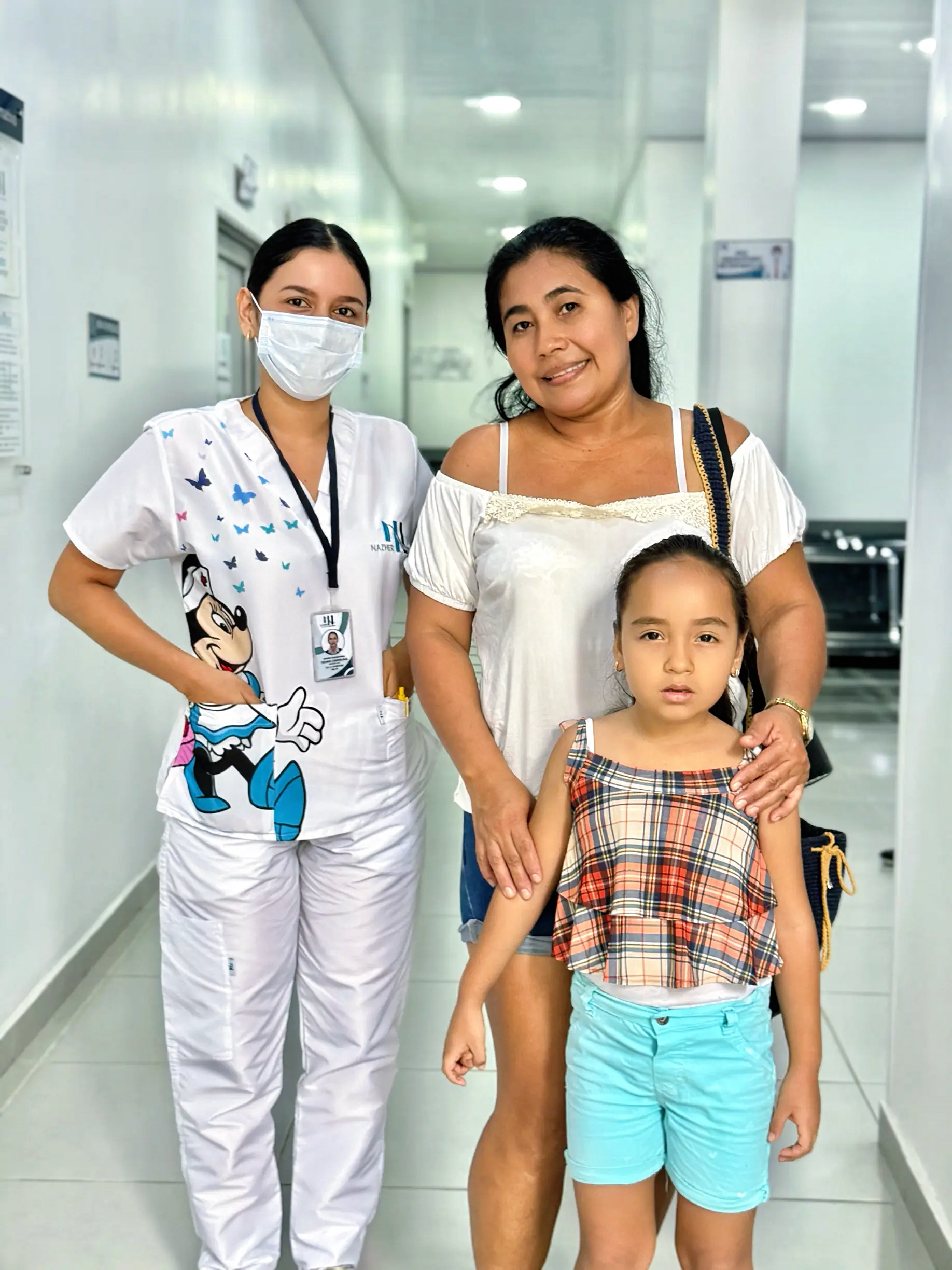 IPS NAZHER - Equipo médico y tecnología